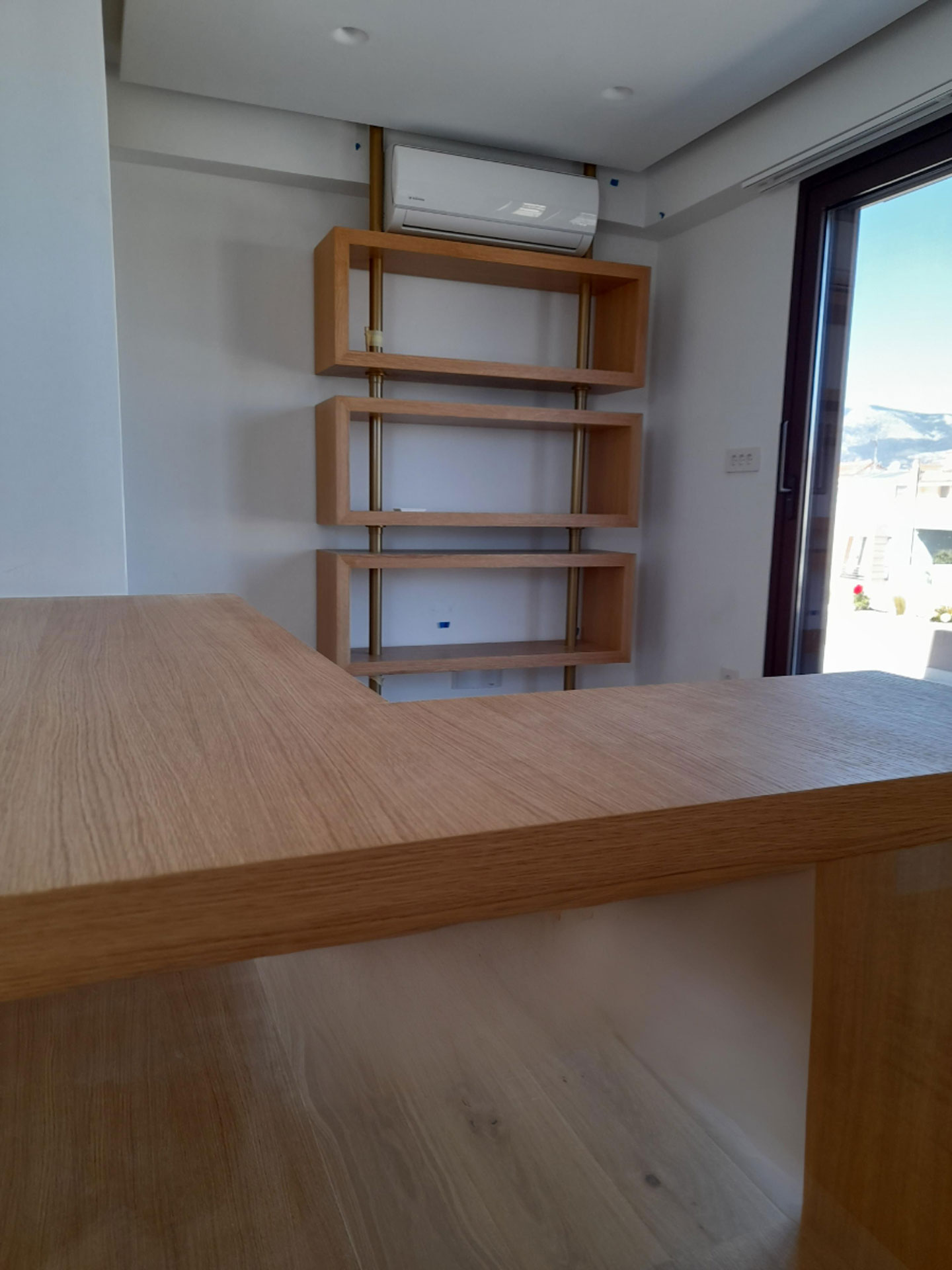 Ολοκληρωμένη Κατοικία με Custom Ξύλινες Κατασκευές — φωτογραφία 19