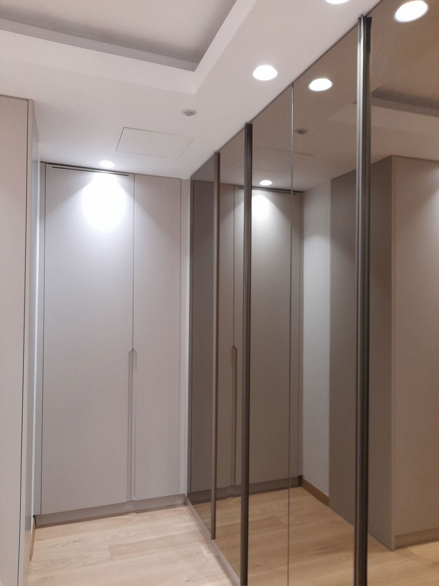 Ολοκληρωμένη Κατοικία με Custom Ξύλινες Κατασκευές — φωτογραφία 48