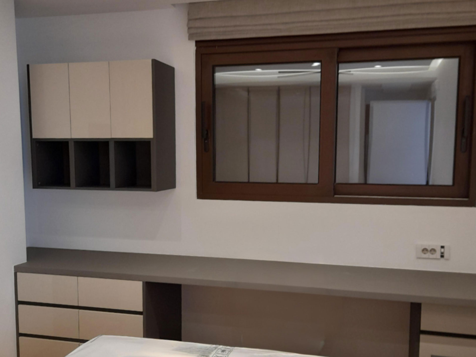Ολοκληρωμένη Κατοικία με Custom Ξύλινες Κατασκευές — φωτογραφία 49